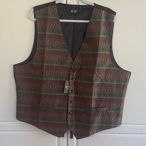 Hi-Tie Holiday Patterned Vest in Red & Green